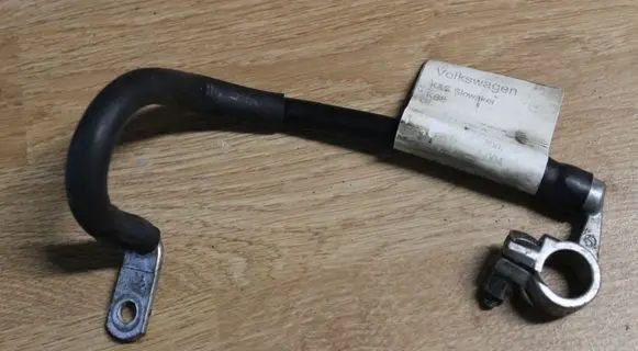 Volkswagen Touran I Negative earth cable (battery) 1T0971235A