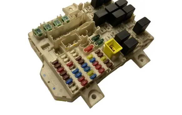 Mitsubishi Colt Fuse box set MN108319