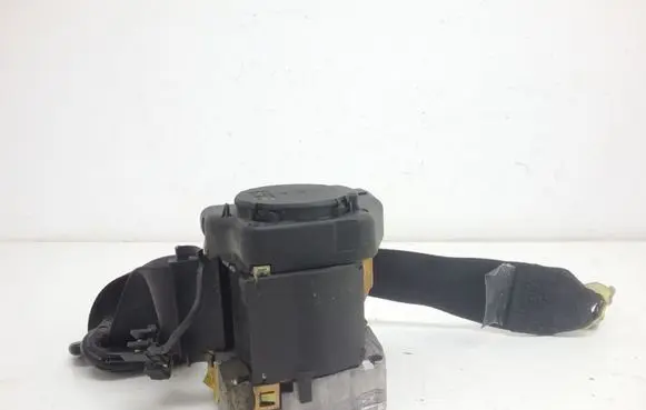 Mercedes-Benz S W220 Rear seatbelt 00064577