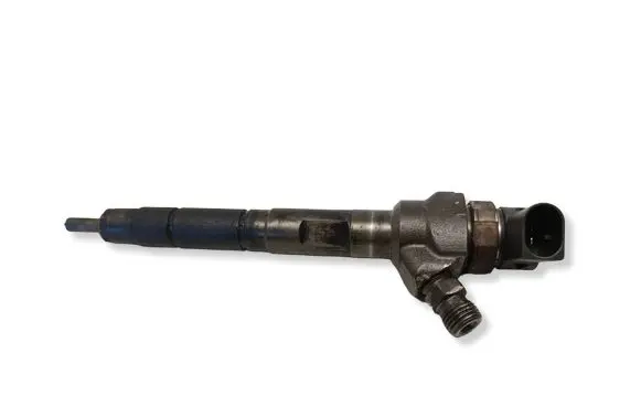 Volkswagen PASSAT B7 Fuel injector 0445118369