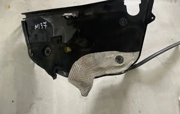 Porsche Cayenne (9PA) Other engine bay part 7L5819512B