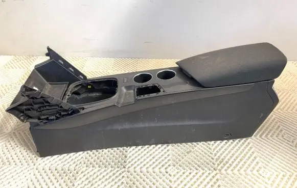 Renault Megane IV Center console 