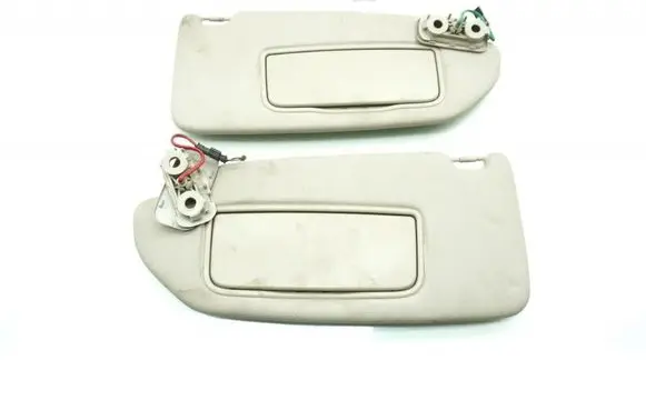 Volvo V70 Sun visor MMAUTKO28556