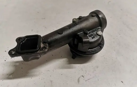 Audi A8 S8 D3 4E Oil sump strainer pipe 057115253C