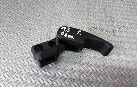 Engine bonnet (hood) release handle