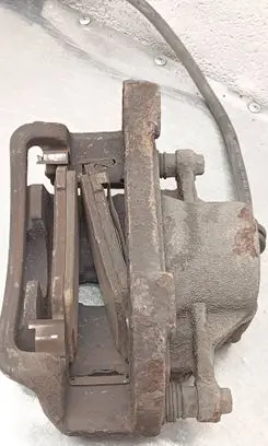 Opel Insignia A Front brake caliper