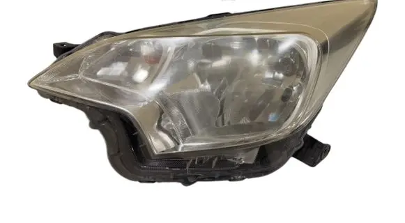 Toyota Verso-S Headlight/headlamp