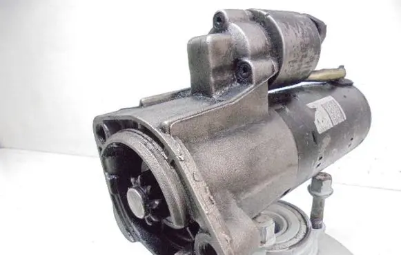 Volkswagen PASSAT B5.5 Starter motor 1005831133