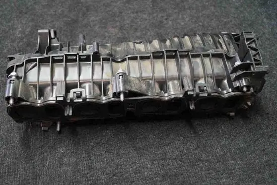 BMW 3 E90 E91 Intake manifold 8506406 7807991