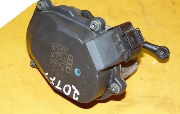 Audi A4 S4 B7 8E 8H Intake manifold valve actuator/motor 06F133482B