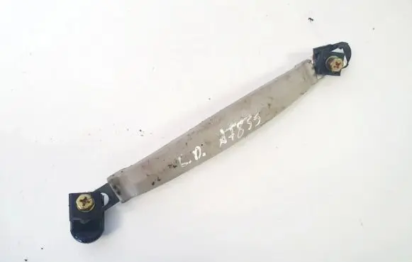 Hyundai Trajet Rear interior roof grab handle