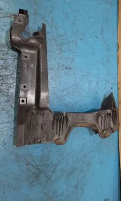 Volvo V60 Fender mounting bracket