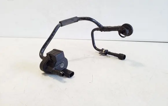 Skoda Superb B6 (3T) Turbo solenoid valve 06H906517H