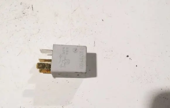 Toyota Corolla E120 E130 Other relay 0332011001