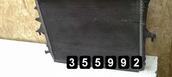 Audi Q7 4L Coolant radiator 7l6121253b