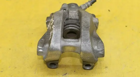 Mercedes-Benz CLS C219 Rear brake caliper