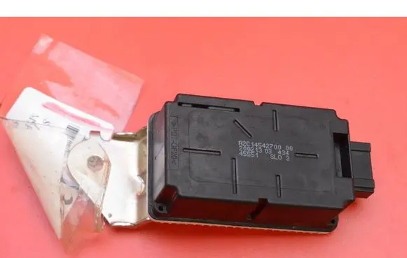 Suzuki Grand Vitara I Engine control unit/module ECU 3716061M11