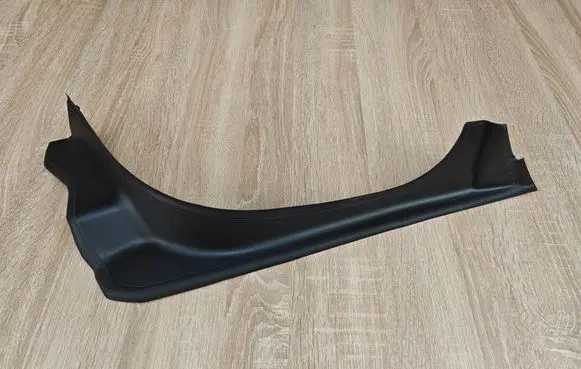 BMW 5 G30 G31 G38 Rear/tail light trim molding 9448944