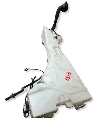 BMW X3 E83 Windshield washer fluid reservoir/tank 7184713 7161465 7161476