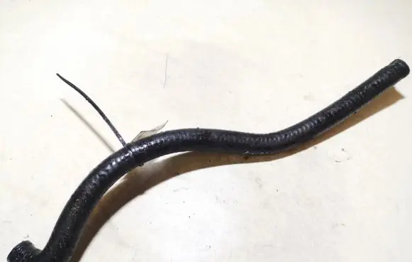 Audi A6 S6 C4 4A Engine coolant pipe/hose