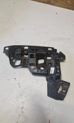 Opel Astra K Front bumper mounting bracket 39020433 286528514