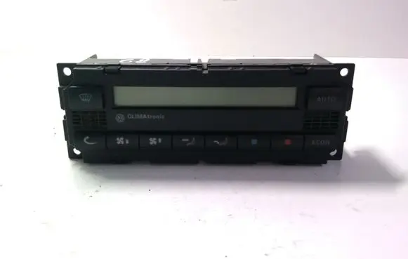 Volkswagen PASSAT B5.5 Climate control unit
