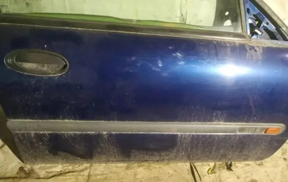 Renault Laguna I Front door trim (molding) 