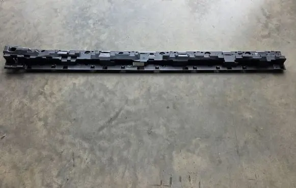 BMW X5 G05 Sill supporting ledge 7425460