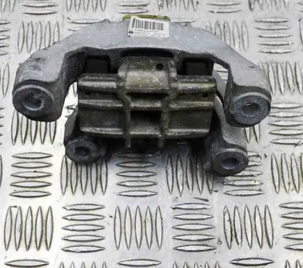 Mini Cooper Countryman R60 Gearbox mount 6784355