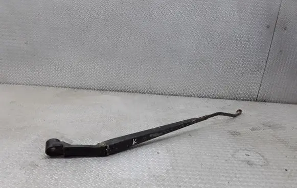 Hyundai Getz Front wiper blade arm