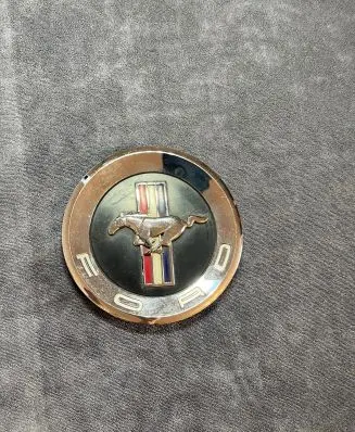 Ford Mustang V Manufacturer badge logo/emblem DR336342508A DR336342508C DR33-6342508-A