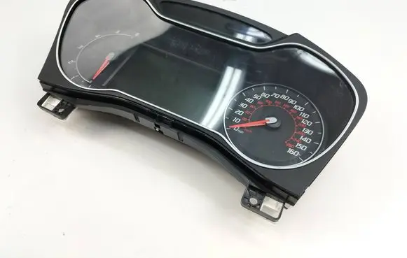 Speedometer (instrument cluster)