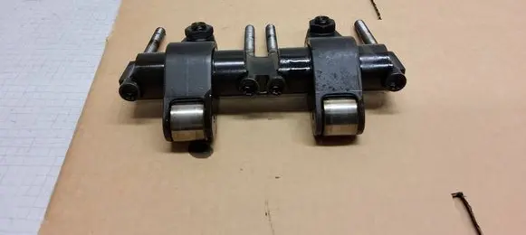 Volkswagen Golf V Camshaft 548260 03844311