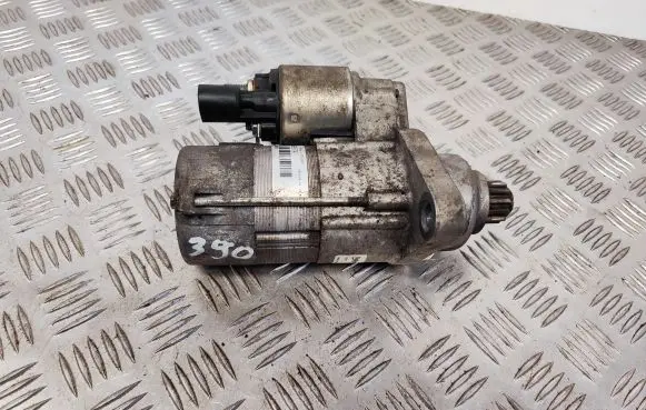Volkswagen Caddy Starter motor C196967A 438252