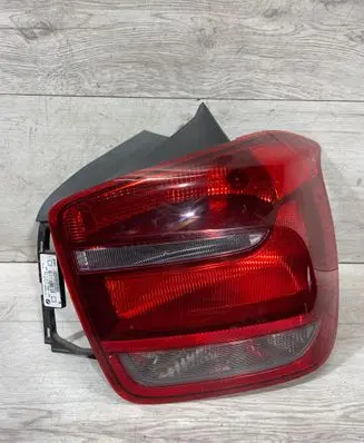 BMW 1 F20 F21 Rear/tail lights 7270098 63217270098 90006571