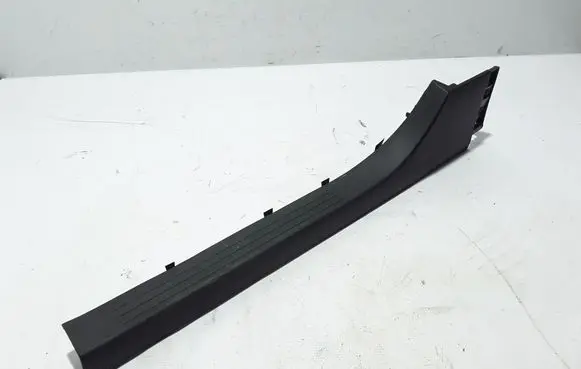 Renault Captur II Front sill trim cover 769515187R