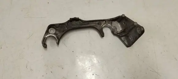 Mercedes-Benz E W212 Air filter cleaner box bracket assembly A6510940127