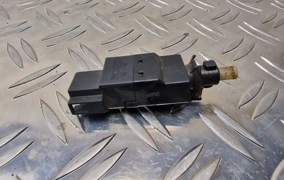 Mercedes-Benz A W168 Brake pedal sensor switch 0015452009