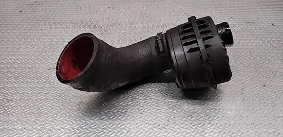 Volvo V70 Intake resonator 31274411
