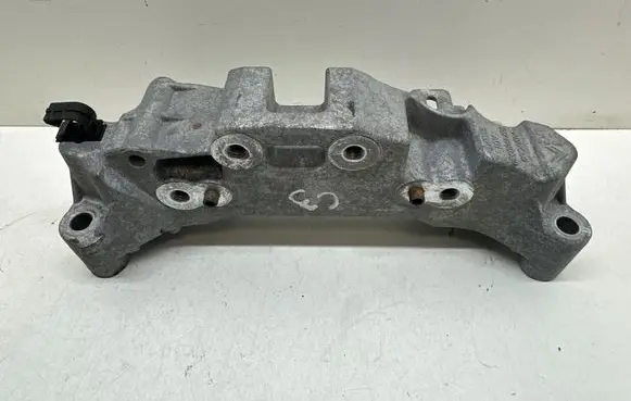 Citroen C3 Engine mounting bracket 9674960380