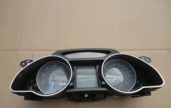 Audi A5 Sportback 8TA Speedometer (instrument cluster) 8T0920932G 8T0920932
