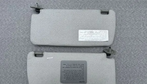 Nissan Terrano Sun visor 9640165G10 9640057G60