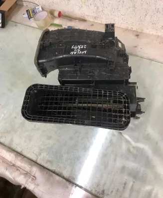 Nissan Qashqai J12 Interior heater climate box assembly housing 