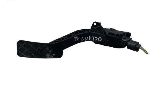 Skoda Octavia Mk3 (5E) Accelerator throttle pedal 5Q2723503D 6PV01062105