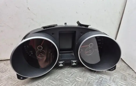 Volkswagen Golf VI Speedometer (instrument cluster) 5K0920971A