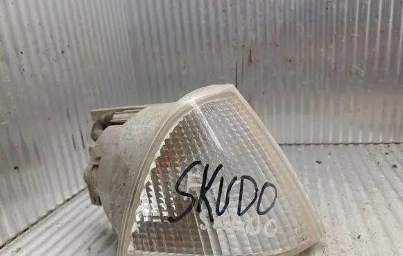 Front indicator light
