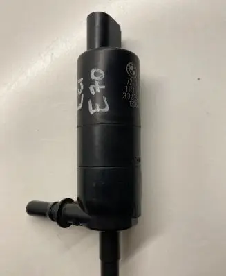 BMW X5 E70 Headlight washer pump 13264011 3323525 7217792
