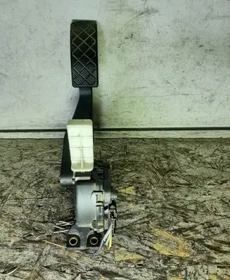 Audi A3 S3 8L Accelerator throttle pedal 1J1721503H 6PV00777001