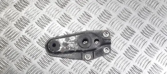 Suzuki SX4 S-Cross Radiator mount bracket 