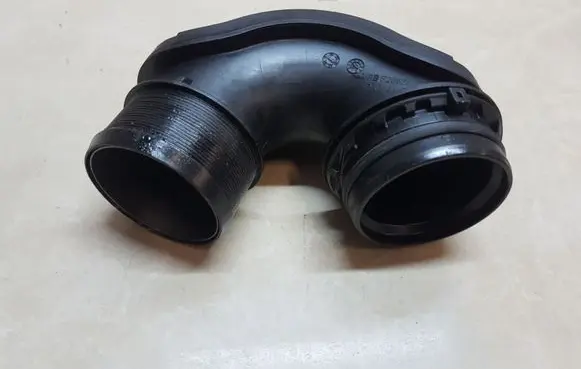 Opel Insignia A Intercooler hose/pipe VRBF20528